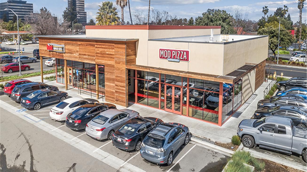 Storefront picture of MOD Pizza on Bascom Ave., Campbell, CA